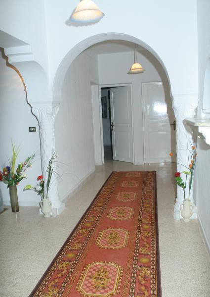 villa a djerba meublée,climatisée,calme,proche mer,golf