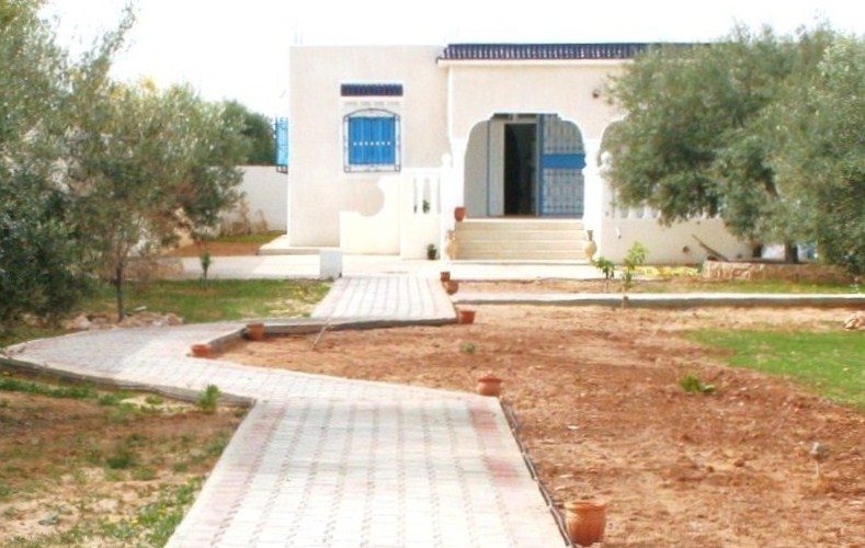villa a djerba meublée,climatisée,calme,proche mer,golf — photo 7