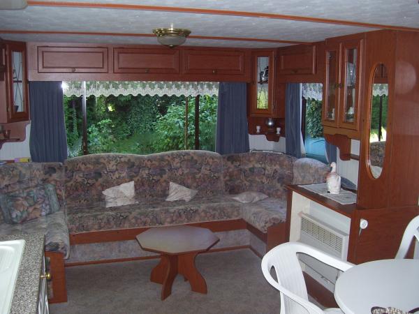 lour mobil home dans petit coin agréable et calme