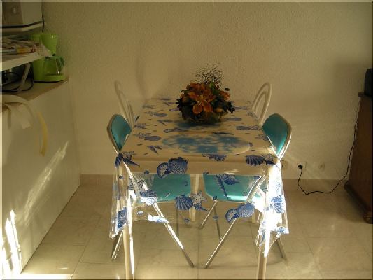 T2 35m2 5pers 300m bord mer Parking Saint Aygulf 83370 VAR — photo 9