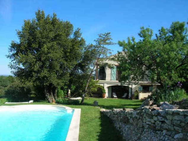 Entre Uzes et le Pont du Gard: 2 gites + piscine + rivière