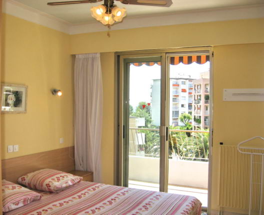 CAGNES/MER - NICE-ANTIBES 500m MER : 50m2 + GARAGE