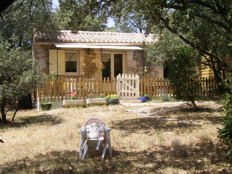 Gite dans un mazet de pierres proche Sommières