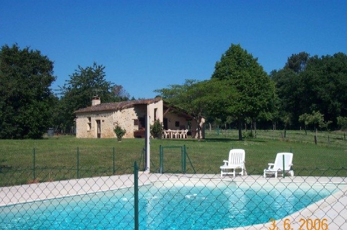 2 gites de France avec piscine