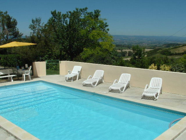 Aude Gite Domaine des Roujoux avec Vue Stupéfiante, Piscine Chauffée & Golf