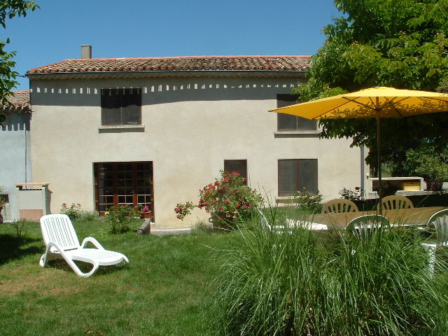 Aude Gite Domaine des Roujoux avec Vue Stupéfiante, Piscine Chauffée & Golf — photo 10