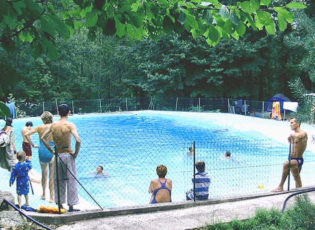 bungalow et chalets dans un camping en pleine nature