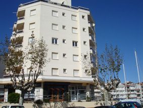 600€/sem, appart t2, maxi 5 personnes, vue mer à empuriabrava, espagne