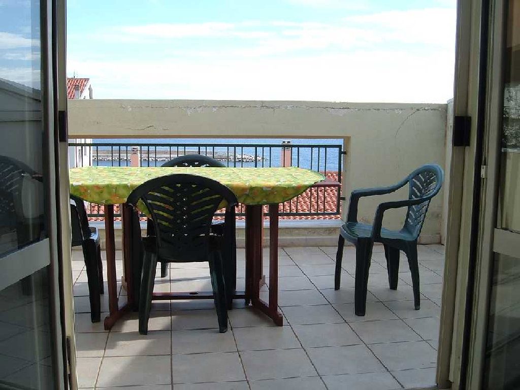 SARDAIGNE - CALA GONONE (NU) APPARTEMENT A 80 MT DE LA PLAGE