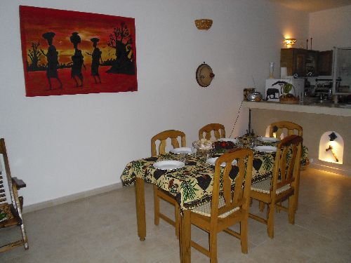 JOLIE VILLA AVEC PISCINE ET GARDIEN SUR LA PETITE COTE DU SENEGAL