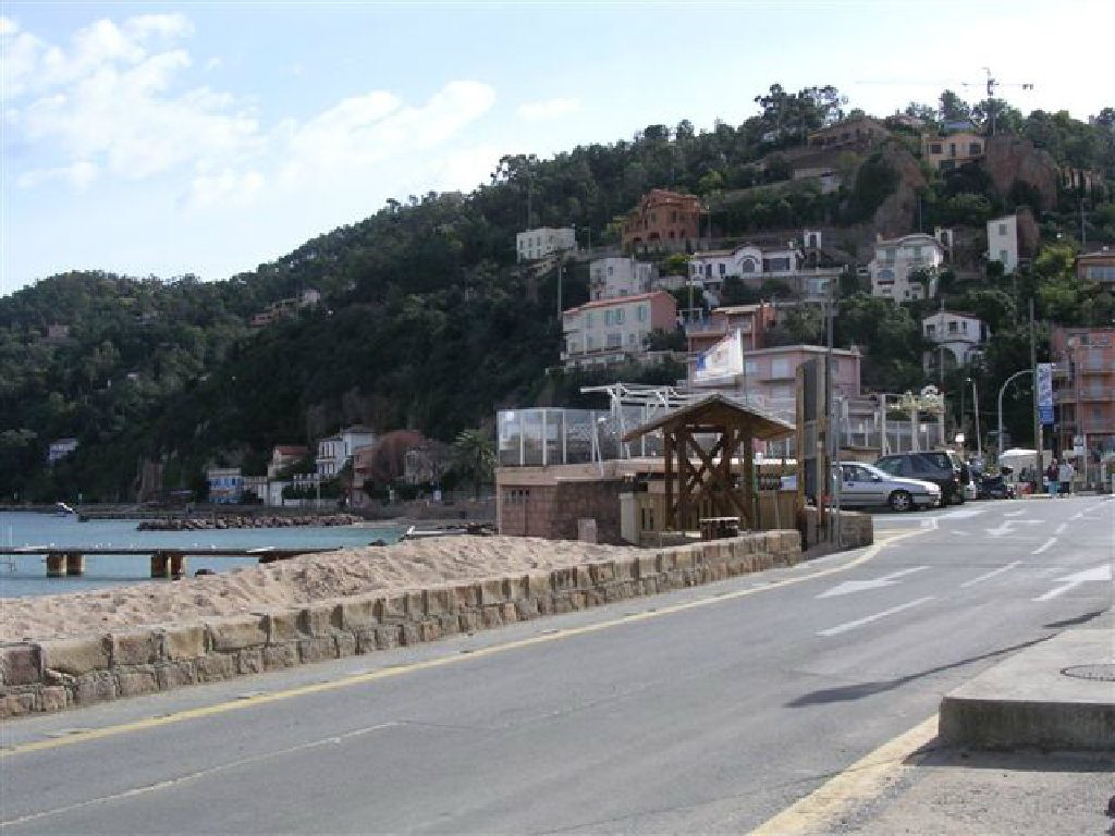 COTE D'AZUR: à louer un app.de trois chambres avec WiFi et une vue splendide sur la baie de CANNES. — photo 6