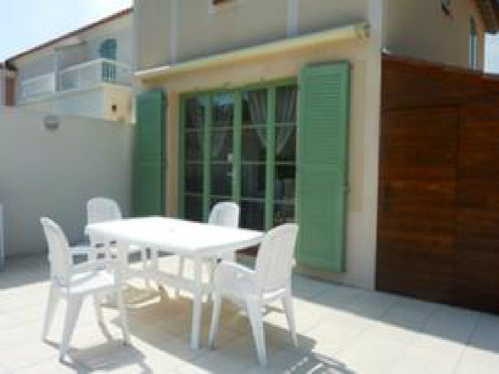 maison dans résidence à 650 m de la mer