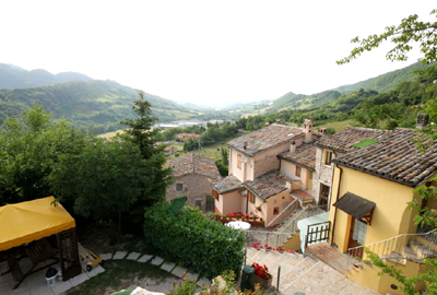 www.bedandbreakfast-pesarourbino.it