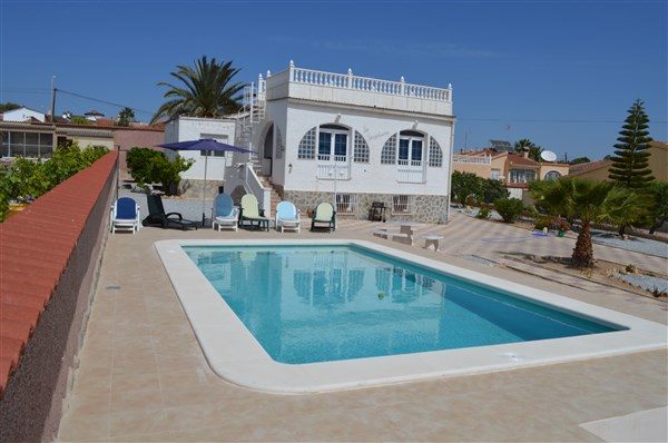 villa toute équipée en espagne a louer