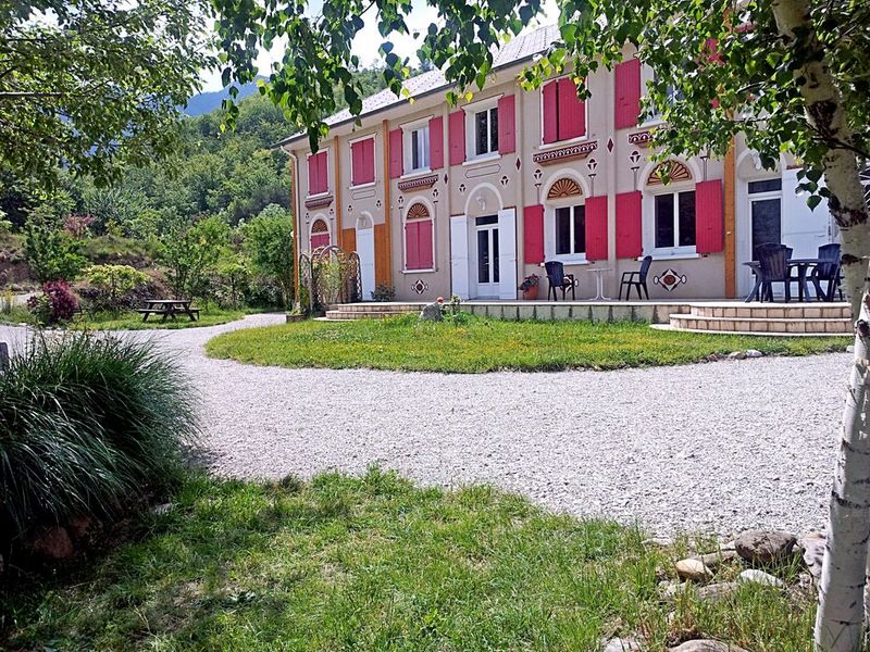 Gîte de grand confort dans le sud des Hautes-Alpes